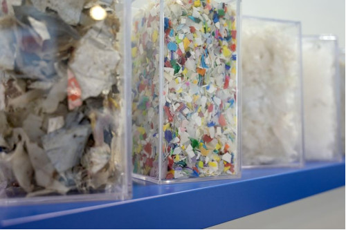 Tập trung vào nội dung tái chế lời nhắc tìm kiếm cách tốt nhất để đạt được mục tiêu